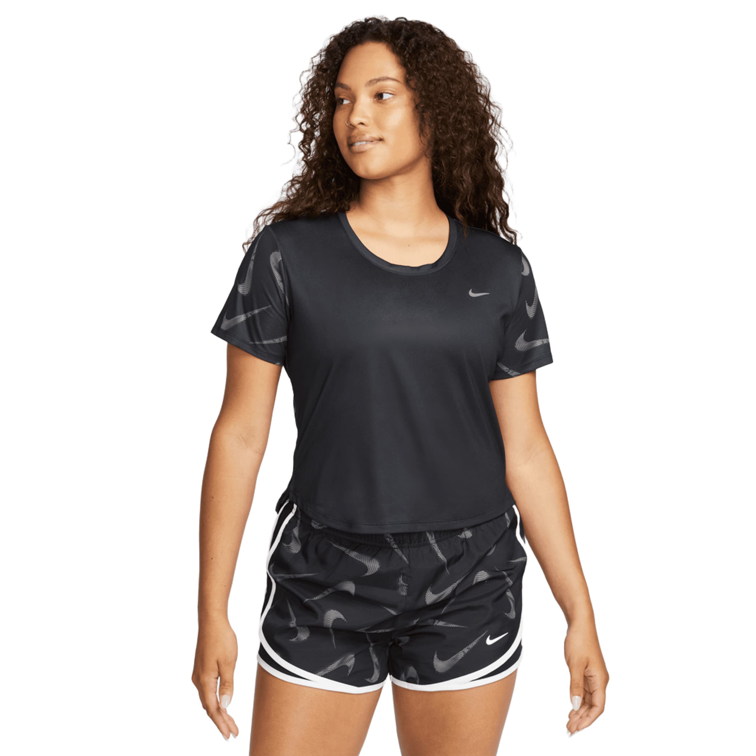 Camiseta de manga corta Nike Dri-Fit Swoosh - Camiseta de running y entrenamiento Nike para mujer